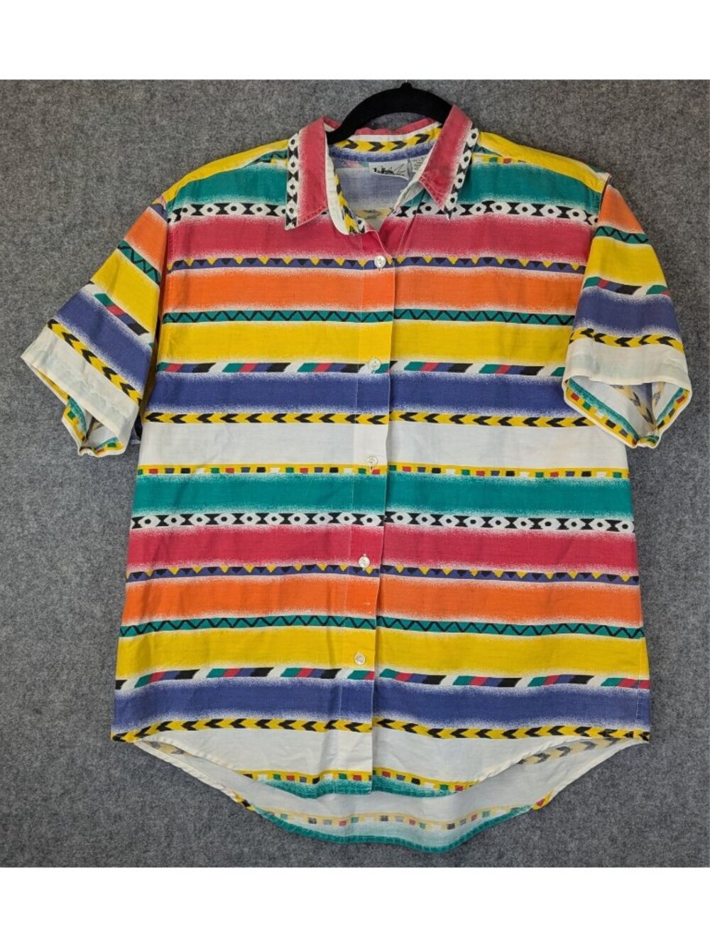 Sudden Impact Women’s Small Button Down Short Sleeve Shirt Vintage Western Aztec - Picture 1 of 5
